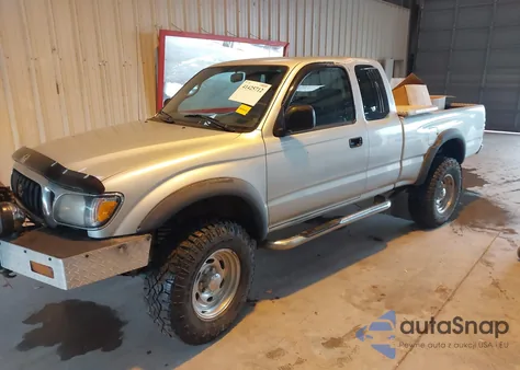 2002 Toyota Tacoma Base V6 z USA, uszkodzony, nr VIN 5TEWN72N42Z047712
